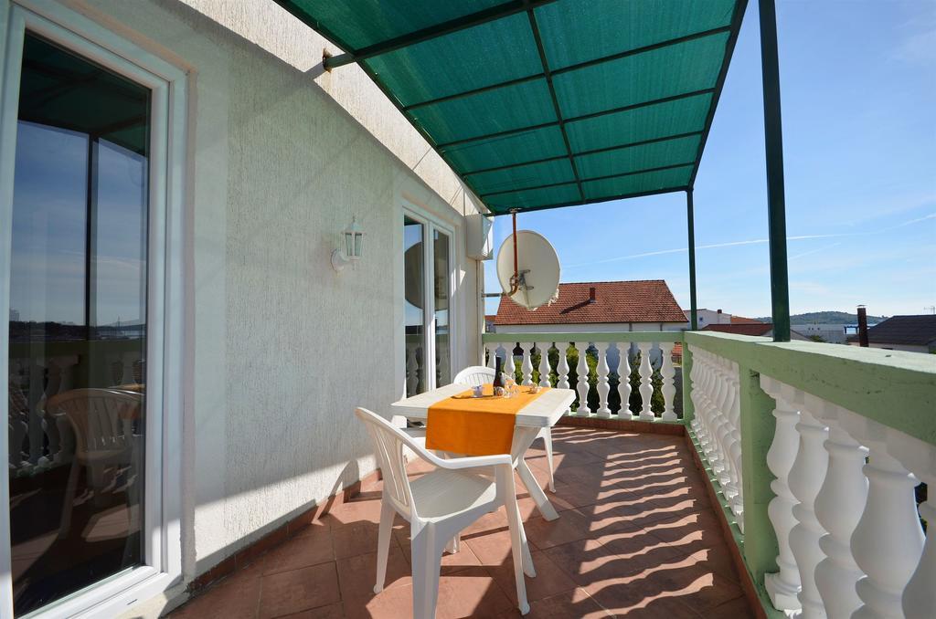 Apartments Nada Vodice Extérieur photo